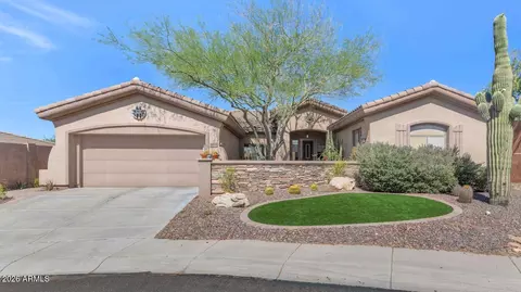 41734 N Maidstone Ct, Phoenix, AZ 85086
