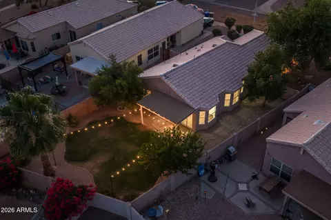 View/Area - 4705 E Desert Wind Dr, Phoenix, AZ 85044 photo 8 of 9