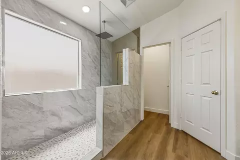 Bath - 4705 E Desert Wind Dr, Phoenix, AZ 85044 photo 3 of 6