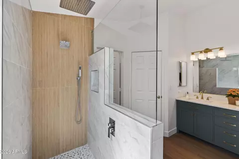Bath - 4705 E Desert Wind Dr, Phoenix, AZ 85044 photo 6 of 6