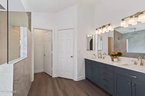 Bath - 4705 E Desert Wind Dr, Phoenix, AZ 85044 photo 5 of 6