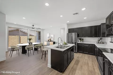 Kitchen - 3834 E Branham Ln, Phoenix, AZ 85042 photo 4 of 4
