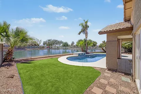 10819 W Monte Vista Rd, Avondale, AZ 85392