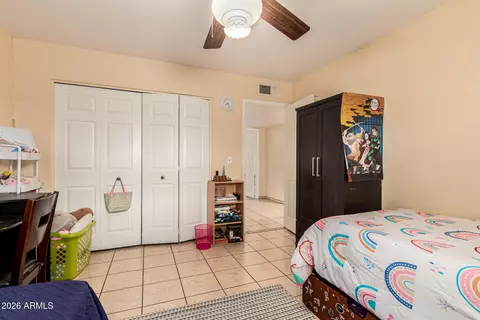 Bedroom - 2 E Muriel Dr, Phoenix, AZ 85022 photo 6 of 8