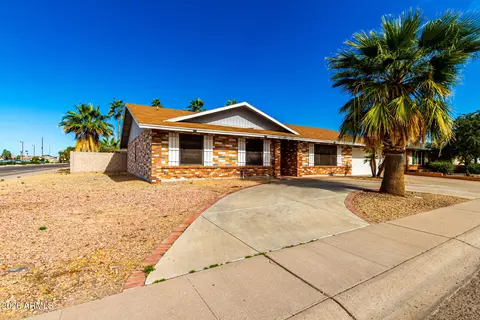Exterior - 2 E Muriel Dr, Phoenix, AZ 85022 photo 3 of 6