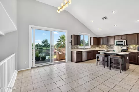 Kitchen - 9737 E Lobo Ave, Mesa, AZ 85209 photo 11 of 13