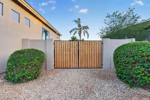 Exterior - 9737 E Lobo Ave, Mesa, AZ 85209 photo 7 of 29