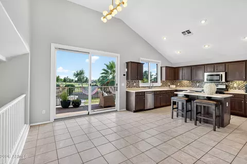 Kitchen - 9737 E Lobo Ave, Mesa, AZ 85209 photo 12 of 13