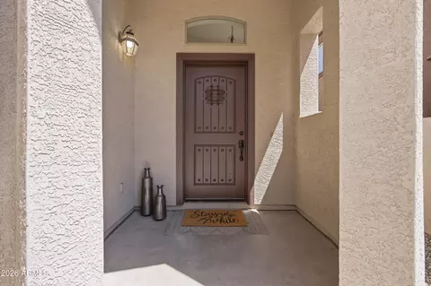 Exterior - 4061 E Wagon Ct, Gilbert, AZ 85297 photo 6 of 13