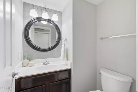 Bath - 4061 E Wagon Ct, Gilbert, AZ 85297 photo 1 of 3