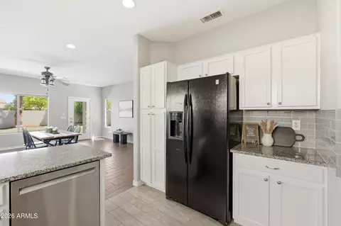Kitchen - 4061 E Wagon Ct, Gilbert, AZ 85297 photo 4 of 4