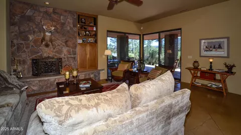 Living - 6682 W Windsong Ln, Pine, AZ 85544 photo 2 of 4