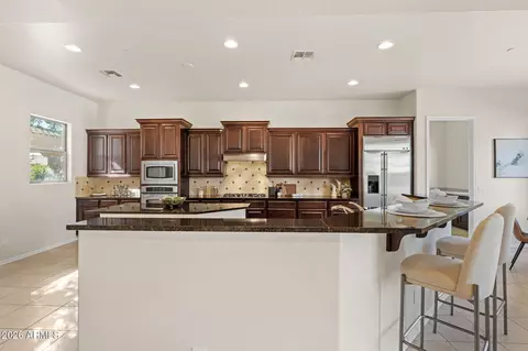 Kitchen - 3660 E Maffeo Rd, Phoenix, AZ 85050 photo 10 of 11
