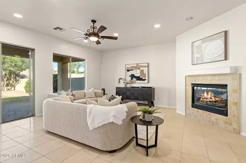 Living - 3660 E Maffeo Rd, Phoenix, AZ 85050 photo 4 of 6