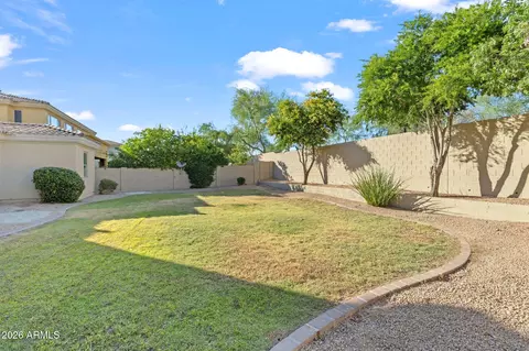 Exterior - 3660 E Maffeo Rd, Phoenix, AZ 85050 photo 5 of 12