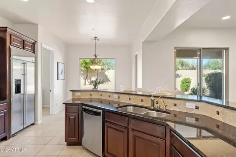 Kitchen - 3660 E Maffeo Rd, Phoenix, AZ 85050 photo 2 of 11