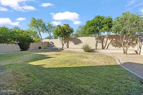 Exterior - 3660 E Maffeo Rd, Phoenix, AZ 85050 photo 4 of 12