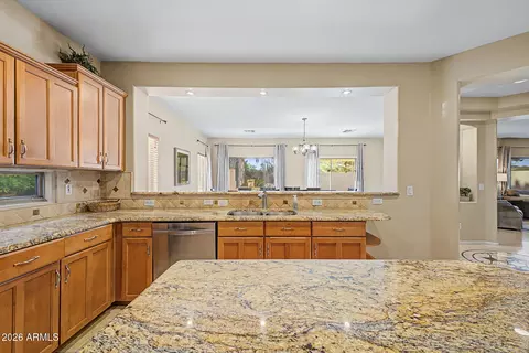 Kitchen - 4490 E Marshall Ave, Gilbert, AZ 85297 photo 4 of 5