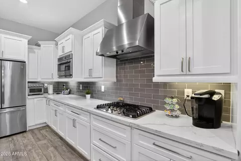 Kitchen - 1177 E Kingbird Dr, Gilbert, AZ 85297 photo 3 of 5