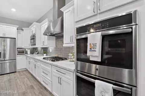 Kitchen - 1177 E Kingbird Dr, Gilbert, AZ 85297 photo 5 of 5