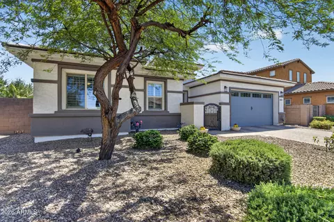 Exterior - 1177 E Kingbird Dr, Gilbert, AZ 85297 photo 3 of 13