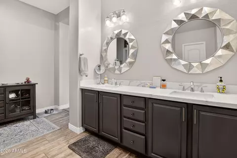 Bath - 1177 E Kingbird Dr, Gilbert, AZ 85297 photo 1 of 8