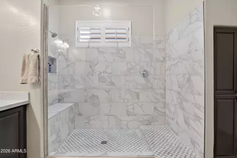Bath - 1177 E Kingbird Dr, Gilbert, AZ 85297 photo 4 of 8