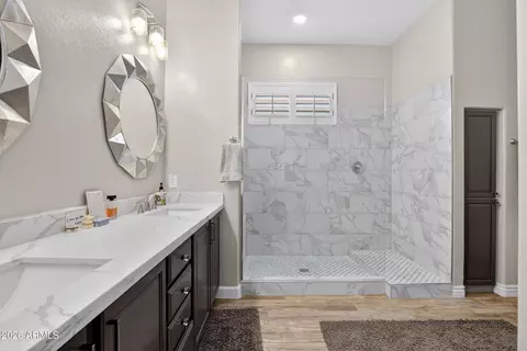 Bath - 1177 E Kingbird Dr, Gilbert, AZ 85297 photo 2 of 8