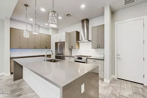Kitchen - 2645 E Osborn Rd #3, Phoenix, AZ 85016 photo 2 of 2