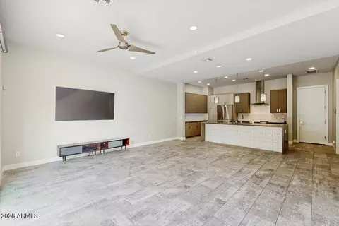 Living - 2645 E Osborn Rd #3, Phoenix, AZ 85016 photo 1 of 2