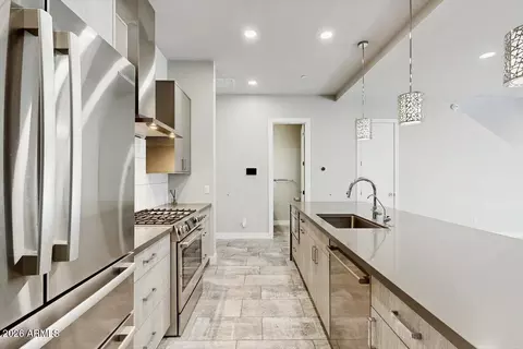 Kitchen - 2645 E Osborn Rd #3, Phoenix, AZ 85016 photo 1 of 2