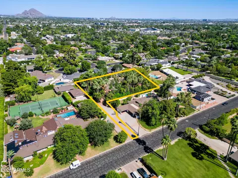 View/Area - 6121 N 3rd Ave, Phoenix, AZ 85013 photo 8 of 10