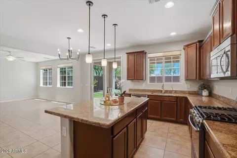 Kitchen - 10265 E Sable Ave, Mesa, AZ 85212 photo 5 of 6