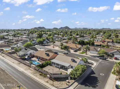View/Area - 3025 E Bremen St, Phoenix, AZ 85032 photo 2 of 5