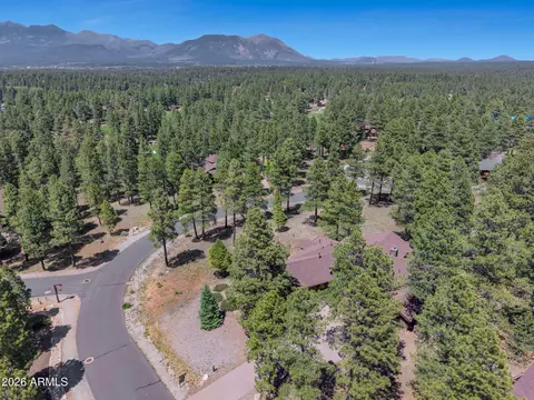 View/Area - 1927 E Bare Oak Loop, Flagstaff, AZ 86005 photo 2 of 7