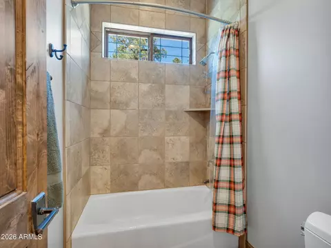Bath - 1927 E Bare Oak Loop, Flagstaff, AZ 86005 photo 6 of 6