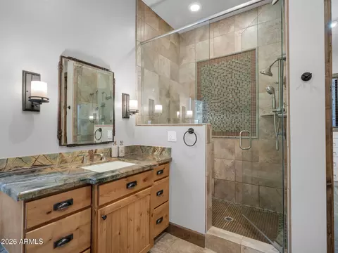 Bath - 1927 E Bare Oak Loop, Flagstaff, AZ 86005 photo 2 of 6