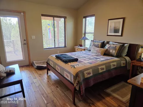 2974 Arrowhead Dr, Overgaard, AZ 85933 photo 11