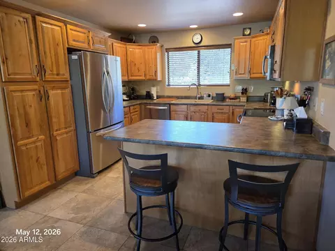 2974 Arrowhead Dr, Overgaard, AZ 85933 photo 7