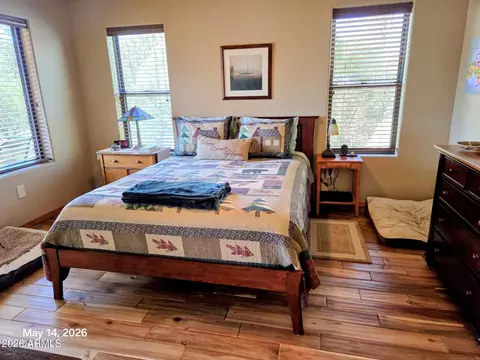 2974 Arrowhead Dr, Overgaard, AZ 85933 photo 12