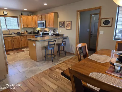 2974 Arrowhead Dr, Overgaard, AZ 85933 photo 8