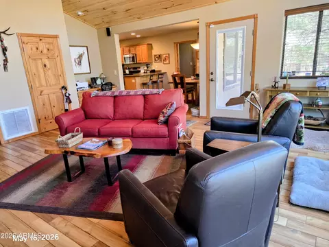 2974 Arrowhead Dr, Overgaard, AZ 85933 photo 5