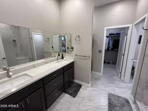 Bath - 7445 Eagle Crest Dr #1064, Mesa, AZ 85207 photo 2 of 11