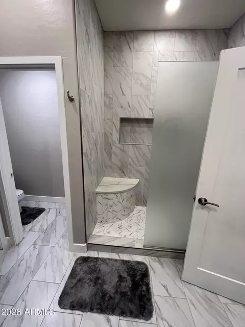 Bath - 7445 Eagle Crest Dr #1064, Mesa, AZ 85207 photo 5 of 11