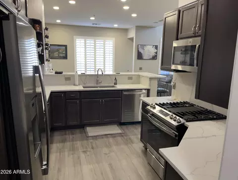 Kitchen - 7445 Eagle Crest Dr #1064, Mesa, AZ 85207 photo 3 of 4