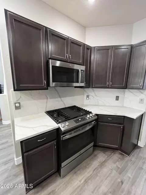 Kitchen - 7445 Eagle Crest Dr #1064, Mesa, AZ 85207 photo 2 of 4