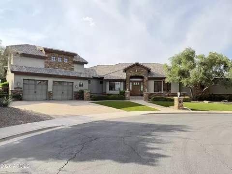 2840 N Whiting Cir, Mesa, AZ 85213