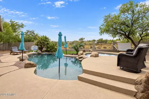 Exterior - 229 E Jordon Ln, Phoenix, AZ 85086 photo 3 of 7