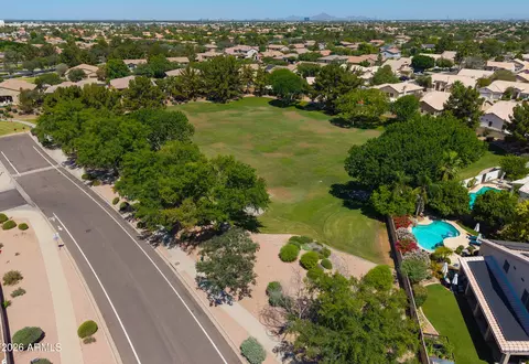 View/Area - 821 W Rawhide Ave, Gilbert, AZ 85233 photo 9 of 9