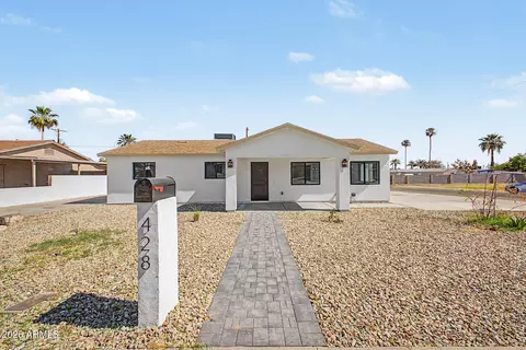 428 E Desert Dr, Phoenix, AZ 85042